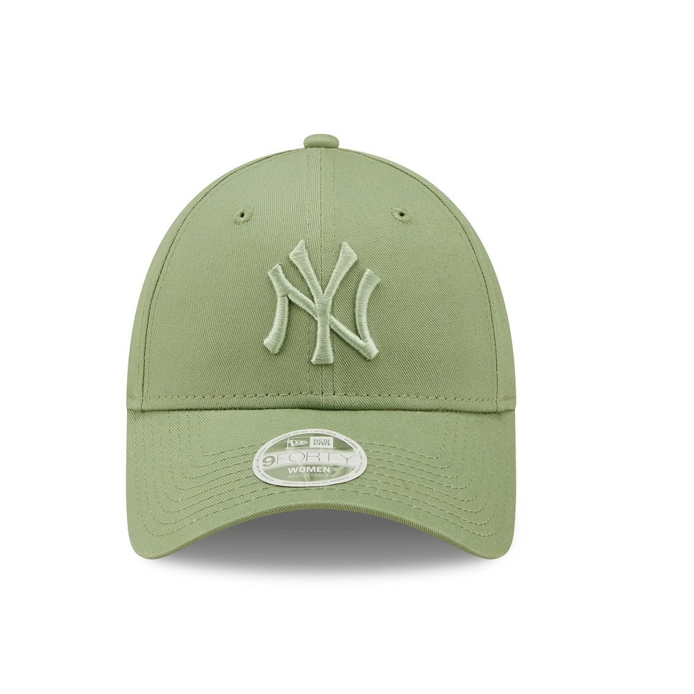 New Era Women's New York Yankees 9FORTY Jade Green Hat