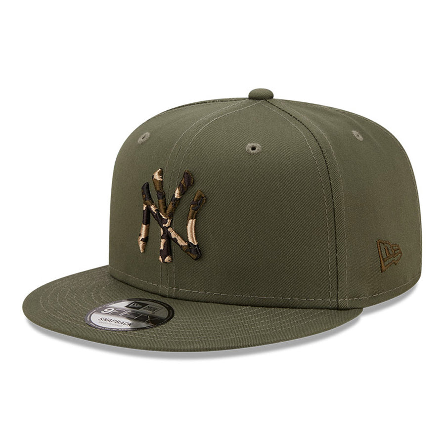New York Yankees 9Forty League Essential Camo/Black Cap