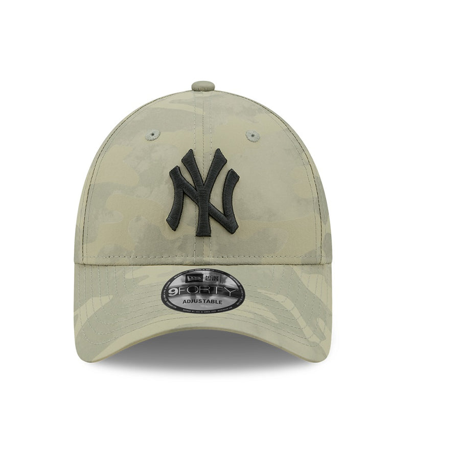 New York Yankees 9FORTY Tonal Camo Green Cap