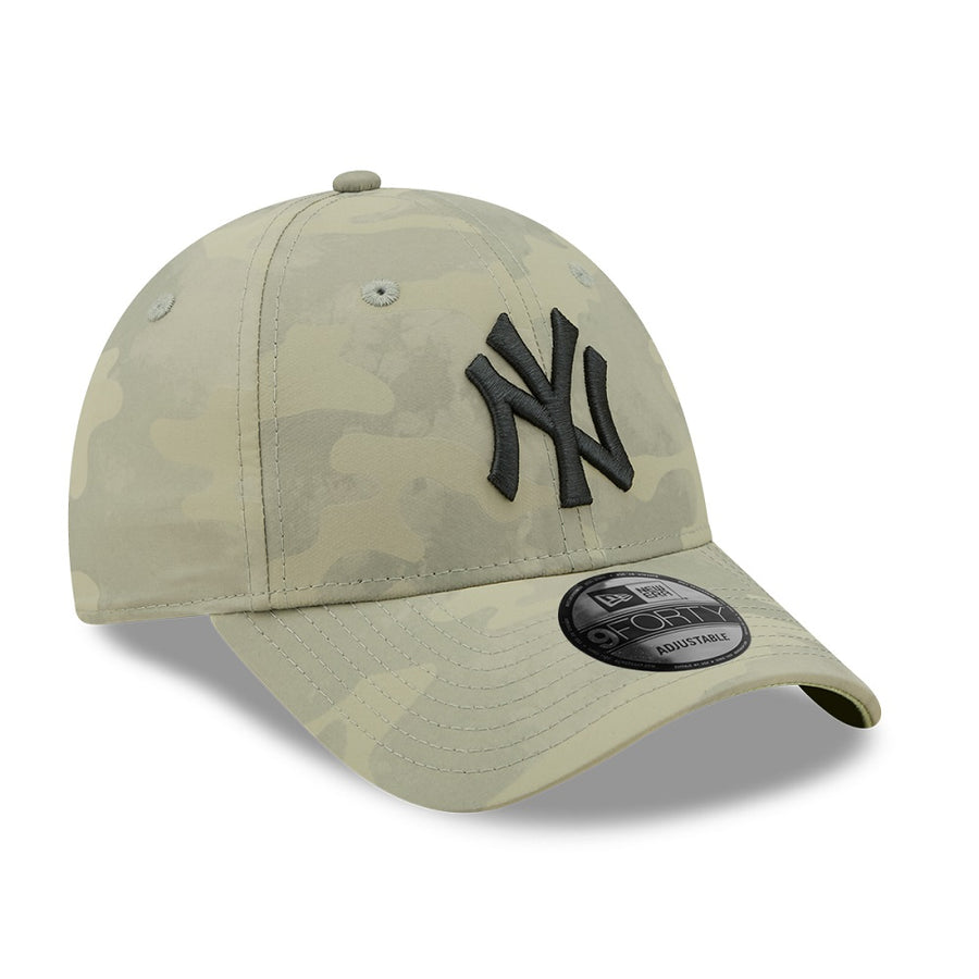 New York Yankees 9FORTY Tonal Camo Green Cap