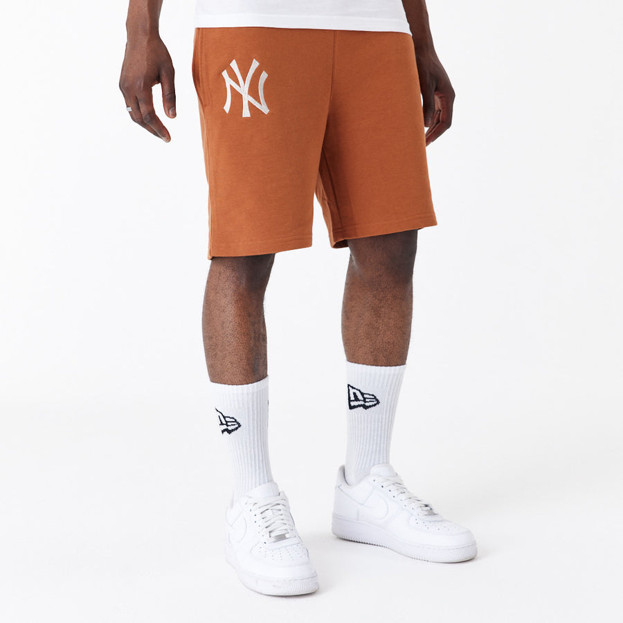 New York Yankees League Essential Brown Shorts NewEra