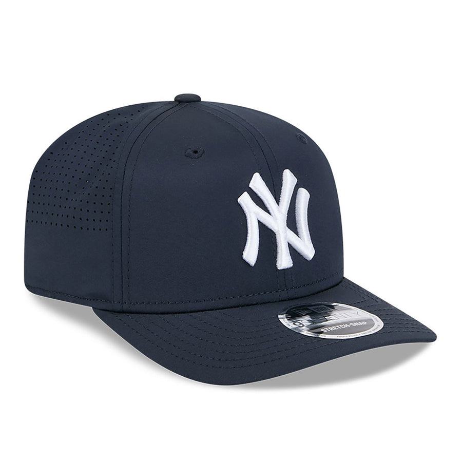 New York Yankees 9SEVENTY Performance Navy Cap