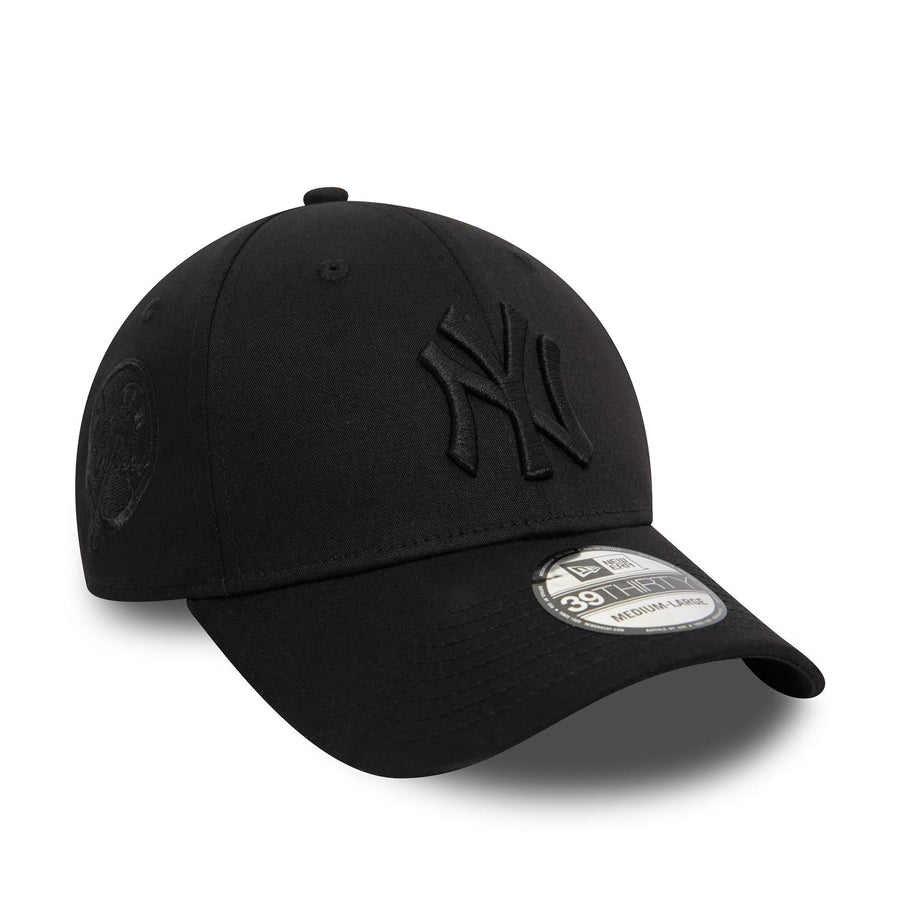 New York Yankees 39THIRTY Monochrome Black Cap