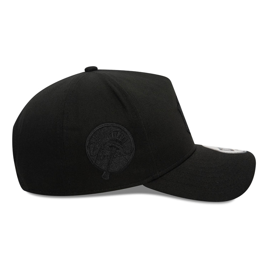 New York Yankees E-Frame Monochrome Black Cap