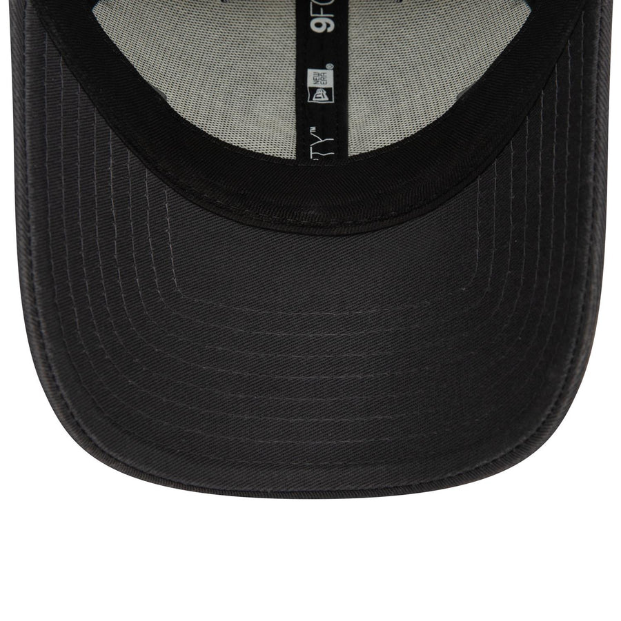 New Era 9FORTY Pin Black Cap