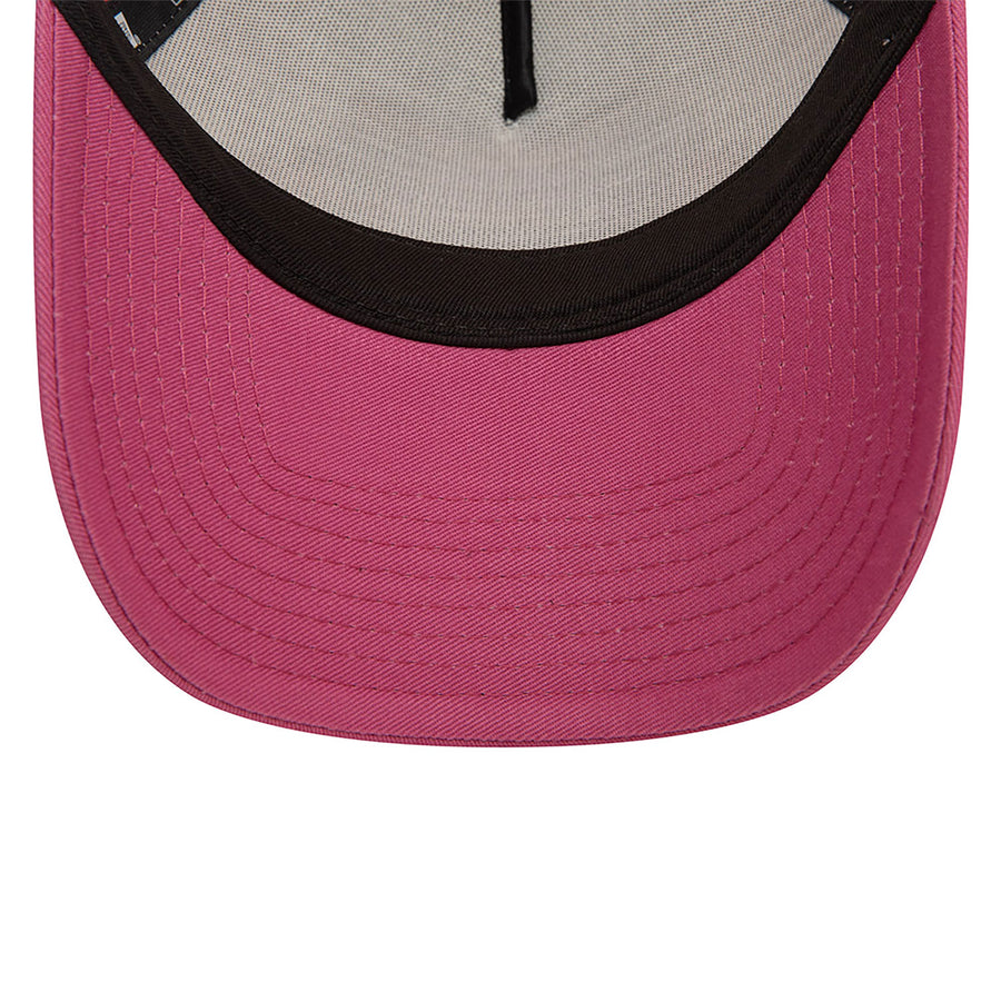 New Era E-Frame Tokyo Graphic Print White/Pink Trucker Cap