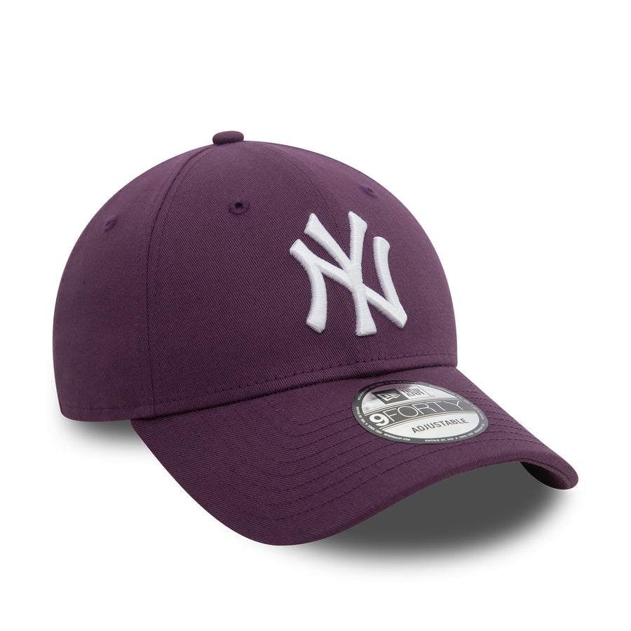 New York Yankees 9FORTY League Essential Dark Purple Cap