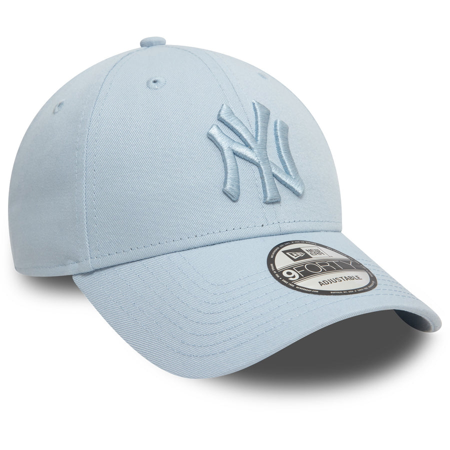 New York Yankees 9FORTY League Essential Pale Blue Cap