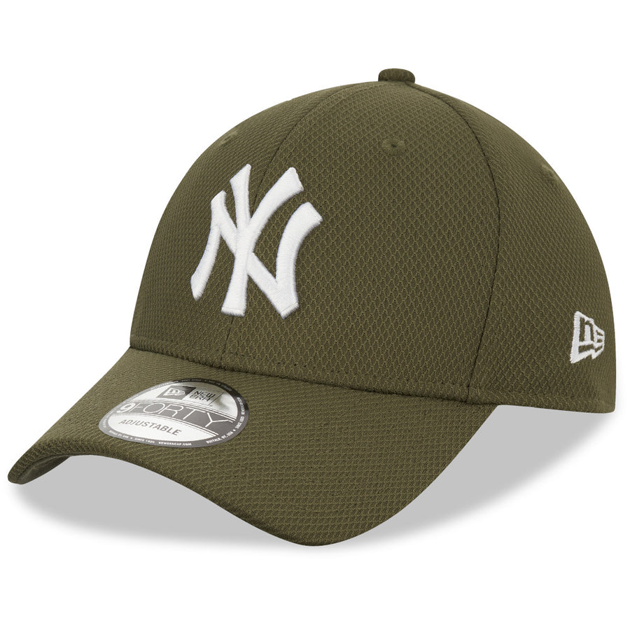 New York Yankees 9FORTY Diamond Era Essential Olive/White Cap